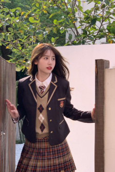 美女100%视频